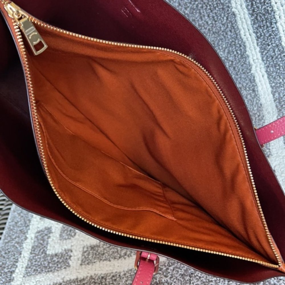 Coach Mollie Tote Gold/Strawberry Haze - Picture 9 of 16